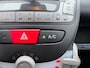 Peugeot 107 1.0 Active | Airco | El ramen | Nap | Toerenteller | Aux | Onderhoudsboekjes