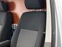 Volkswagen Transporter 2.0 TDI L2H1 150PK | Automaat | Airco | Multifunctioneel stuurwiel | Cruise controle | Radio | Parkeersensoren achter | Sortimo | TomTom navigatie |