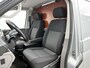 Volkswagen Transporter 2.0 TDI L2H1 150PK | Automaat | Airco | Multifunctioneel stuurwiel | Cruise controle | Radio | Parkeersensoren achter | Sortimo | TomTom navigatie |