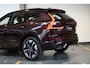 Volvo XC60 T6 Plug-in hybrid AWD Ultra Dark | Panoramadak | Verwarmbare voorstoelen+stuurwiel+achterbank | Premium audio by Harman Kardon | 360° Parkeercamera | Head-up display | Parkeersensoren voor + achter | Google infotainment