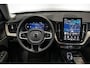Volvo XC60 T6 Plug-in hybrid AWD Ultra Dark | Panoramadak | Verwarmbare voorstoelen+stuurwiel+achterbank | Premium audio by Harman Kardon | 360° Parkeercamera | Head-up display | Parkeersensoren voor + achter | Google infotainment