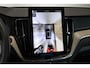 Volvo XC60 T6 Plug-in hybrid AWD Ultra Dark | Panoramadak | Verwarmbare voorstoelen+stuurwiel+achterbank | Premium audio by Harman Kardon | 360° Parkeercamera | Head-up display | Parkeersensoren voor + achter | Google infotainment