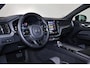 Volvo XC60 T6 Plug-in hybrid AWD Plus Black Edition - Panorama/schuifdak - Parkeercamera achter - Verwarmde voorstoelen, stuur & achterbank - Parkeersensoren voor & achter - Elektr. bedienb. voorstoelen met geheugen - Draadloze tel. lader - Cruise control - Extra getint glas - 21' LMV