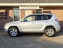 Toyota RAV4 2.0 VVTi Exec. Bns, LEER / CAMERA / STOELVERWARMING