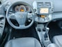 Toyota RAV4 2.0 VVTi Exec. Bns, LEER / CAMERA / STOELVERWARMING
