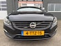 Volvo S60 2.0 D4 Momentum in automaat met leer en parkeersensoren en trekhaak en navigatie en bluetooth telefoon / media en airco