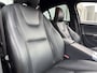 Volvo S60 2.0 D4 Momentum in automaat met leer en parkeersensoren en trekhaak en navigatie en bluetooth telefoon / media en airco