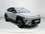 Hyundai Kona 1.6 GDI HEV Premium | 360° camera | Bose geluidsysteem | Elek. stoelen met geheugen | Rijklaarprijs!