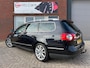Volkswagen Passat Variant 1.4 TSI Highline BlueMotion / Navi / Leder / PDC / 17 inch / AUT