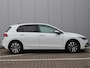 Volkswagen Golf 1.0 TSI Life | Stoel/-Stuurverwarming | Navigatie | ACC
