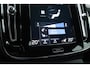 Volvo XC40 1.5 T4 Plug-in hybrid Plus Bright | stoel & stuur verwarming | H&K audio | Elek stoelen & Memory |