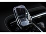 Volvo V60 T6 Plug-in hybrid AWD Plus Dark | Trekhaak | Verwarmbare voorstoelen+stuurwiel+achterbank | Premium audio by Harman Kardon | Verwarmbare voorruit | Rondom zichtcamera | 18 inch Lichtmetalen velgen |