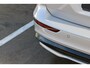 Volvo V60 T6 Plug-in hybrid AWD Plus Dark | Trekhaak | Verwarmbare voorstoelen+stuurwiel+achterbank | Premium audio by Harman Kardon | Verwarmbare voorruit | Rondom zichtcamera | 18 inch Lichtmetalen velgen |