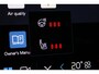 Volvo V60 T6 Plug-in hybrid AWD Plus Dark | Trekhaak | Verwarmbare voorstoelen+stuurwiel+achterbank | Premium audio by Harman Kardon | Verwarmbare voorruit | Rondom zichtcamera | 18 inch Lichtmetalen velgen |