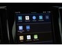 Volvo V60 T6 Plug-in hybrid AWD Plus Dark | Trekhaak | Verwarmbare voorstoelen+stuurwiel+achterbank | Premium audio by Harman Kardon | Verwarmbare voorruit | Rondom zichtcamera | 18 inch Lichtmetalen velgen |