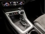 Audi Q3 35 TFSI S-Line Sport 150Pk Automaat (PANORAMADAK, APPLE CARPLAY, GROOT NAVI, LEDER/ALCANTARA, CAMERA, SPORTSTOELEN, ELEK ACHTERKLEP, GETINT GLAS, NIEUWSTAAT)