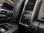 Dodge Ram 1500 5.7 V8 Quad Cab 6'4 408Pk Automaat (DUBBELE CABINE, SCHUIFDAK, LUCHTVERING, ALPINE AUDIO, NAVIGATIE, STOELKOELING, MEMORY SEATS, LEDER, CLIMATE, CAMERA, TREKHAAK, BLUETOOTH, NIEUWSTAAT)