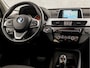 BMW X1 sDrive18i Sport 141Pk Automaat (NAVIGATIE, CLIMATE, PARKEERSENSOREN, SPORTSTOELEN, GETINT GLAS, CRUISE, XENON, NIEUWSTAAT)