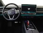 Volkswagen ID.7 Tourer Pro S Limited Edition | Achterbank in ongelijke delen neerklapbaar incl. middenarmsteun en doorlaadmogelijkheid | Afstandscontrolesysteem (Front Assist), met voetgangers- en fietsersherkenning | Airconditioning automatisch, 2-zone (Climatronic)