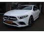 Mercedes-Benz A-klasse 250 e Premium AMG FULL-LED WIDESCREEN SFEERVERL. NIGHTPAKKET LEER/ALCANTARA  STOELVERW. CARPLAY CAMERA 2XPDC 18''LMV