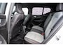 Volvo XC40 1.5 T4 Recharge Inscription | Panoramadak | Donker Glas | Stoel en Stuurverwarming | Navigatie | Parkeer Camera |