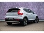 Volvo XC40 1.5 T4 Recharge Inscription | Panoramadak | Donker Glas | Stoel en Stuurverwarming | Navigatie | Parkeer Camera |