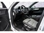 Volvo XC40 1.5 T4 Recharge Inscription | Panoramadak | Donker Glas | Stoel en Stuurverwarming | Navigatie | Parkeer Camera |