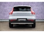 Volvo XC40 1.5 T4 Recharge Inscription | Panoramadak | Donker Glas | Stoel en Stuurverwarming | Navigatie | Parkeer Camera |