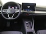 Volkswagen Golf Variant Life Edition | 'App-Connect' draadloze smartphone integratie | Achterbank in ongelijke delen neerklapbaar incl. middenarmsteun en doorlaadmogelijkheid | Afstandscontrolesysteem (Front Assist)