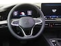 Volkswagen Golf Variant Life Edition | 'App-Connect' draadloze smartphone integratie | Achterbank in ongelijke delen neerklapbaar incl. middenarmsteun en doorlaadmogelijkheid | Afstandscontrolesysteem (Front Assist)