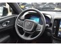 Volvo EX40 Extended Range 252PK Plus 82 kWh | Trekhaak | Elektr. Stoel | Camera | Stuurverwarming | ACC