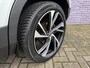 Volvo XC40 1.5 T2 R-Design | Keyless entry/start | Adaptief | BLIS | Stoelverwarming/stuurverwarming | 20"velgen | Extra getint glas | Apple carplay/android auto | Volvo on Call |