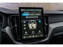 Volvo XC60 2.0 T8 Plug-in hybrid AWD Plus Black Edition | Facelift | Panoramadak | Achteruitrijcamera | Harman Kardon Audio | Lichtmetalen Velgen 21 inch | Sportstoelen | Keyless Entry | Stuur- / Stoelverwarming | Keyless | Navigatie | Apple Carplay | Android Auto