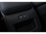 Volvo XC60 2.0 T8 Plug-in hybrid AWD Plus Black Edition | Facelift | Panoramadak | Achteruitrijcamera | Harman Kardon Audio | Lichtmetalen Velgen 21 inch | Sportstoelen | Keyless Entry | Stuur- / Stoelverwarming | Keyless | Navigatie | Apple Carplay | Android Auto