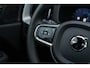 Volvo XC60 2.0 T8 Plug-in hybrid AWD Plus Black Edition | PHEV | Panoramadak | Achteruitrijcamera | Harman Kardon Audio | Lichtmetalen Velgen 21 inch | Sportstoelen | Keyless Entry | Stuur- / Stoelverwarming | Keyless | Navigatie | Apple Carplay | Android Auto
