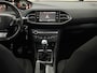 Peugeot 308 SW 1.2 PureTech Blue Lease Executive Panoramadak, Parkeersensoren, Navi, Rijstrook correctie, A start stop, Cruise control, Clima