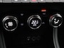 Renault Captur TCe 130pk Intens | Climate control | Achteruitrijcamera | Adaptieve cruise control | Stuur verwarming | Dodehoek detectie |