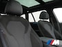 BMW 5-Serie Touring 530e xDrive M Sport PHEV 293pk Dealer O.H. | Panodak | Head Up | Laser LED | 360 Camera | Harman & Kardon | Sfeerverlichting | Alcantara Sportstoelen Verwarmd | Keyless | Blis | Virtual | Navigatie | DAB | Plug In Hybrid