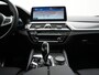 BMW 5-Serie Touring 530e xDrive M Sport PHEV 293pk Dealer O.H. | Panodak | Head Up | Laser LED | 360 Camera | Harman & Kardon | Sfeerverlichting | Alcantara Sportstoelen Verwarmd | Keyless | Blis | Virtual | Navigatie | DAB | Plug In Hybrid
