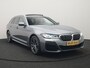 BMW 5-Serie Touring 530e xDrive M Sport PHEV 293pk Dealer O.H. | Panodak | Head Up | Laser LED | 360 Camera | Harman & Kardon | Sfeerverlichting | Alcantara Sportstoelen Verwarmd | Keyless | Blis | Virtual | Navigatie | DAB | Plug In Hybrid