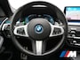 BMW 5-Serie Touring 530e xDrive M Sport PHEV 293pk Dealer O.H. | Panodak | Head Up | Laser LED | 360 Camera | Harman & Kardon | Sfeerverlichting | Alcantara Sportstoelen Verwarmd | Keyless | Blis | Virtual | Navigatie | DAB | Plug In Hybrid