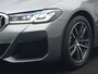 BMW 5-Serie Touring 530e xDrive M Sport PHEV 293pk Dealer O.H. | Panodak | Head Up | Laser LED | 360 Camera | Harman & Kardon | Sfeerverlichting | Alcantara Sportstoelen Verwarmd | Keyless | Blis | Virtual | Navigatie | DAB | Plug In Hybrid