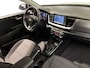 Kia Stonic 1.0 T-GDi DynamicPlusLine | Apple Carplay / Android Auto | Navigatiesysteem | Licht + Regensensor | Parkeersensoren + Camera Achter | Cruise Control | Climate Control | Rijstrooksensor + Correctie | 17"Lichtmetalen Velgen