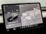 Tesla Model Y RWD 58 kWh Black Edition 347Pk (AUTOPILOT, TREKHAAK, FULL SELF DRIVING COMPUTER 3, PREMIUM AUDIO, WIT LEER, PANORAMADAK, WARMTEPOMP, STUUR/STOEL VERWARMING, NIEUWSTAAT)
