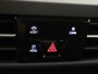 Volkswagen Golf 1.0 TSI Life | Adaptieve cruise control | Parkeersensoren | Navigatie | CarPlay | Draadloze telefoonlader | Sfeerverlichting |