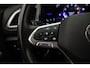 Volkswagen T-Roc Life Edition 1.5 TSI 150pk DSG Automaat Adaptive cruise control, Achteruitrijcamera, LED koplampen, App connect, Parkeersensoren, Airco, DAB, Radio