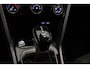 Volkswagen T-Roc Life Edition 1.5 TSI 150pk DSG Automaat Adaptive cruise control, Achteruitrijcamera, LED koplampen, App connect, Parkeersensoren, Airco, DAB, Radio