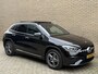 Mercedes-Benz GLA 250 e AMG Line 218pk | Panoramadak | Adaptieve cruise | Camera | Elektrisch verstelbare sportstoelen met memory | Navigatie | Wegklapbare trekhaak | LED | DAB | Stoelverwarming | Volledig onderhouden!