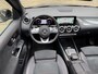 Mercedes-Benz GLA 250 e AMG Line 218pk | Panoramadak | Adaptieve cruise | Camera | Elektrisch verstelbare sportstoelen met memory | Navigatie | Wegklapbare trekhaak | LED | DAB | Stoelverwarming | Volledig onderhouden!