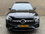 Mercedes-Benz GLA 250 e AMG Line 218pk | Panoramadak | Adaptieve cruise | Camera | Elektrisch verstelbare sportstoelen met memory | Navigatie | Wegklapbare trekhaak | LED | DAB | Stoelverwarming | Volledig onderhouden!